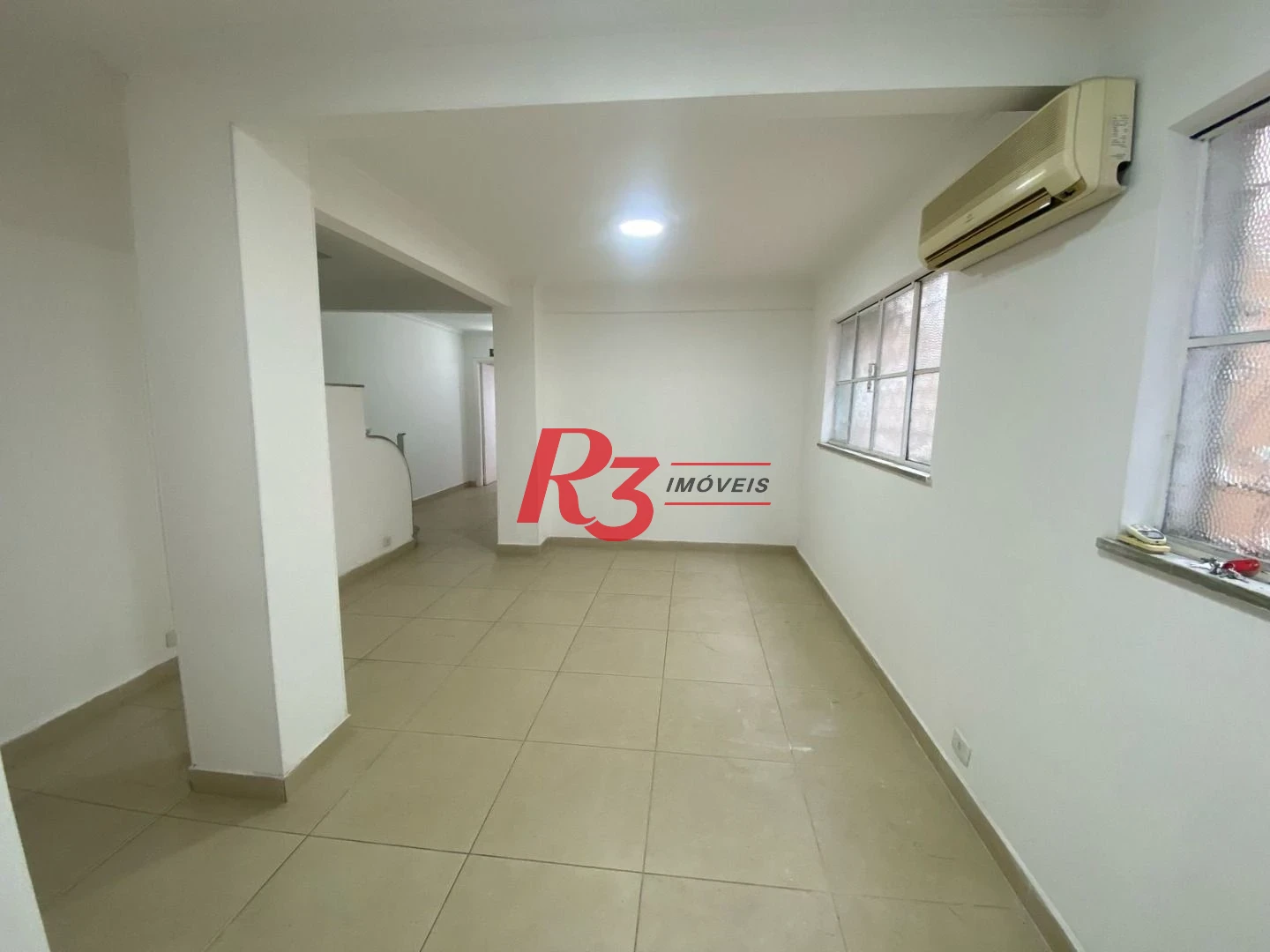 Sobrado à venda, 249 m² por R$ 1.600.000,00 - Boqueirão - Santos/SP