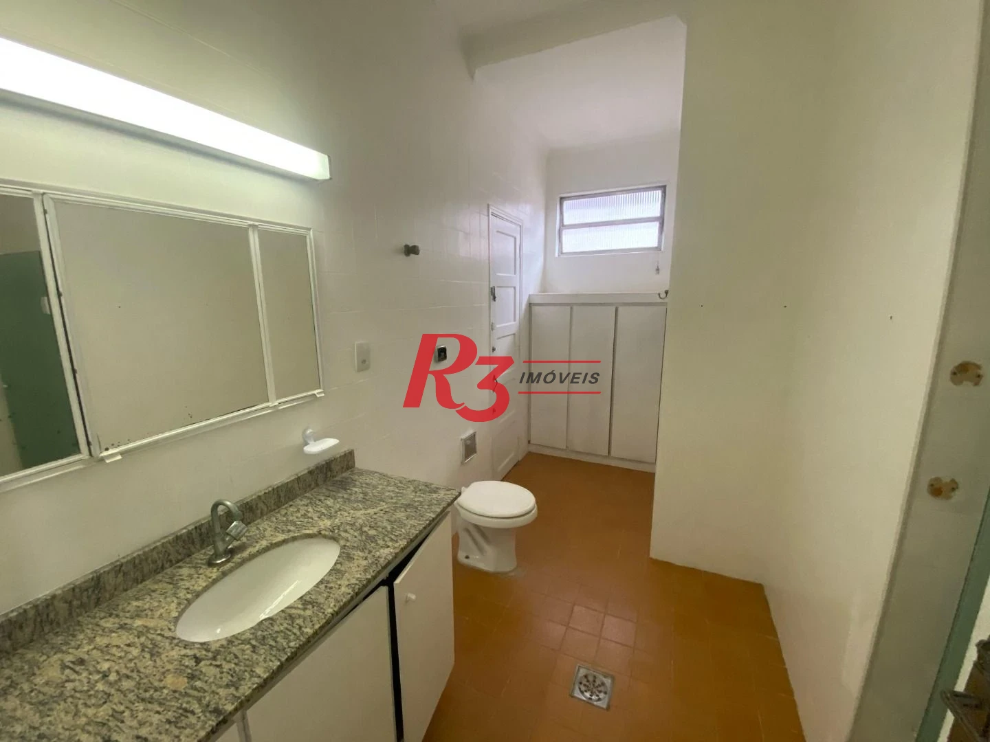 Sobrado à venda, 249 m² por R$ 1.600.000,00 - Boqueirão - Santos/SP