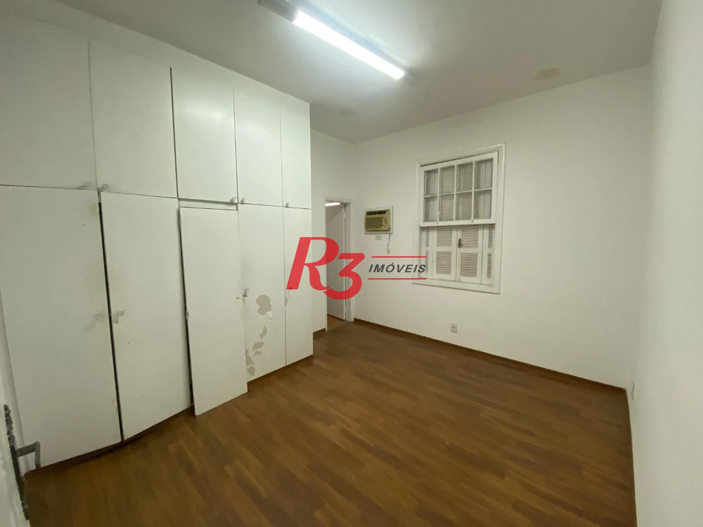 Sobrado à venda, 249 m² por R$ 1.600.000,00 - Boqueirão - Santos/SP