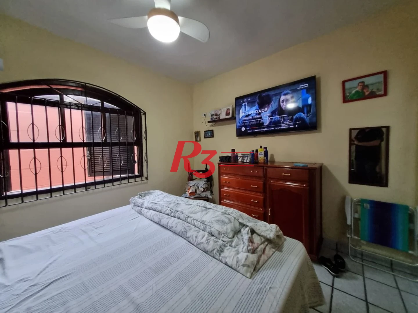 Sobrado com 3 dormitórios à venda, 120 m² por R$ 400.000,00 - Parque Bitaru - São Vicente/SP