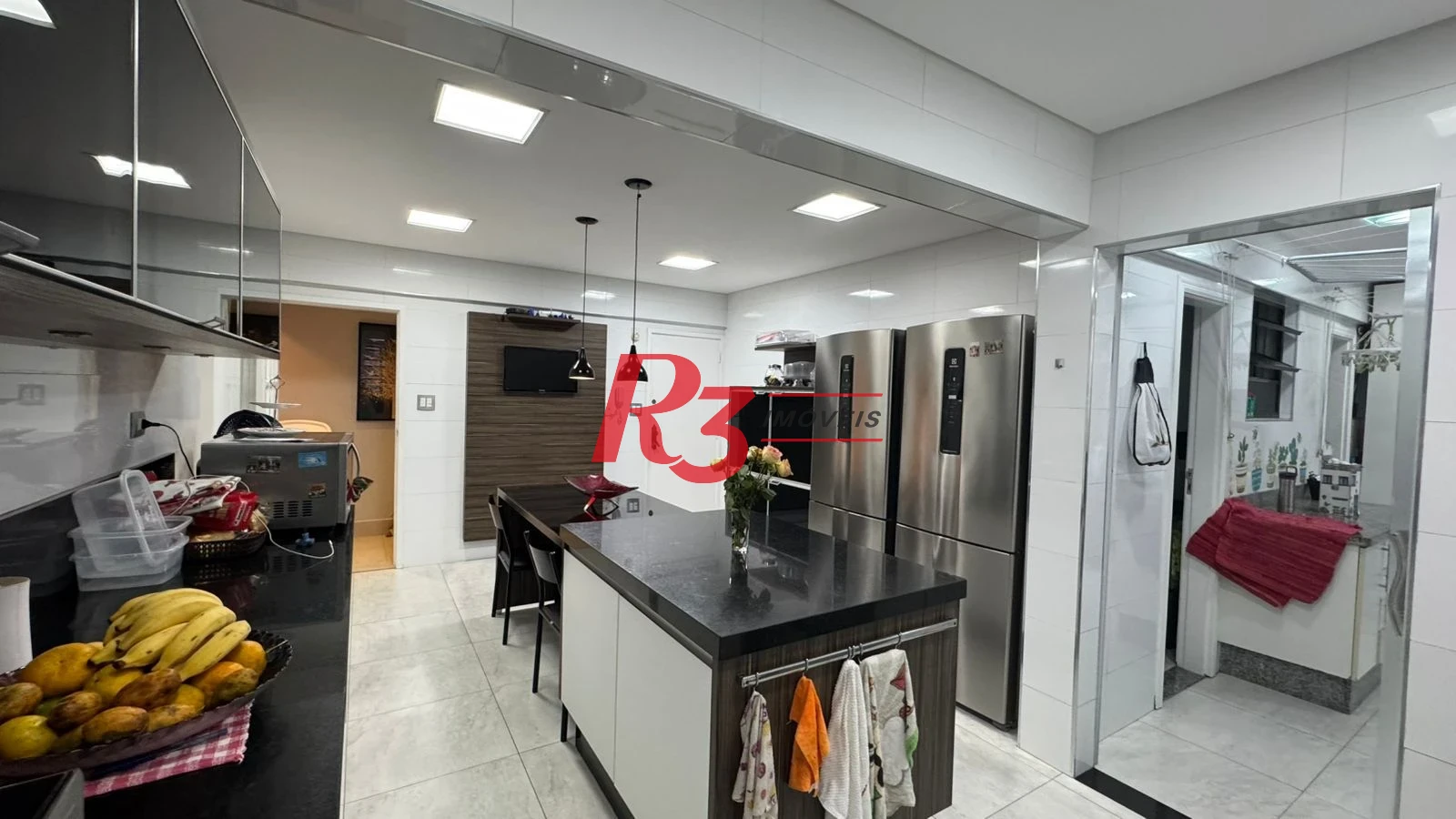 Apartamento com 3 dormitórios à venda, 145 m² por R$ 1.180.000,00 - Pompéia - Santos/SP
