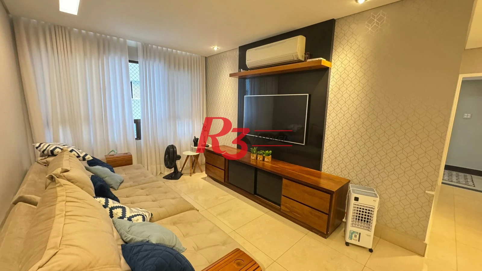 Apartamento com 3 dormitórios à venda, 145 m² por R$ 1.180.000,00 - Pompéia - Santos/SP