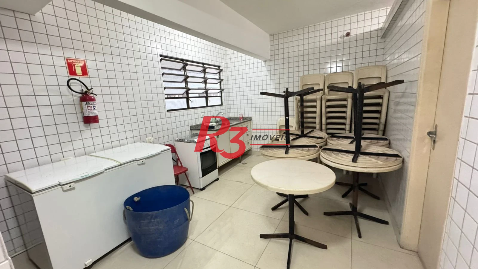 Apartamento com 3 dormitórios à venda, 145 m² por R$ 1.180.000,00 - Pompéia - Santos/SP