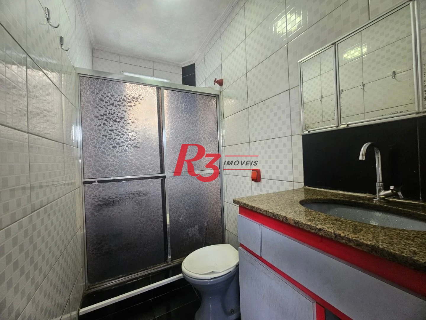 Apartamento com 2 dormitórios à venda, 72 m² por R$ 309.000,00 - Macuco - Santos/SP