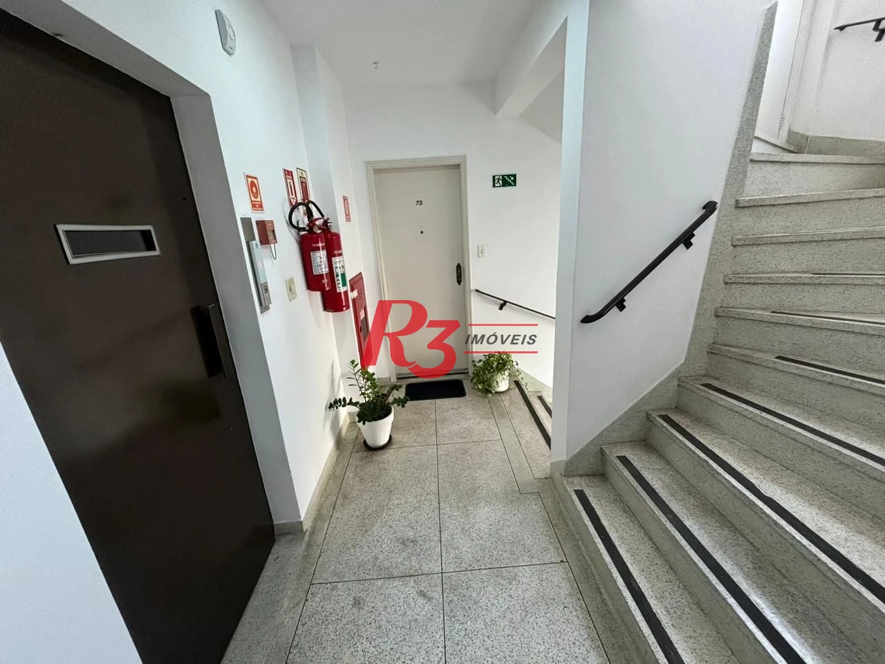 Apartamento com 3 dormitórios à venda, 123 m² por R$ 750.000,00 - Gonzaga - Santos/SP