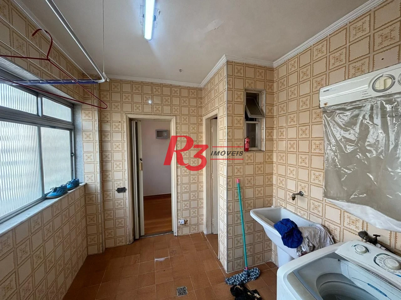 Apartamento com 3 dormitórios à venda, 123 m² por R$ 750.000,00 - Gonzaga - Santos/SP