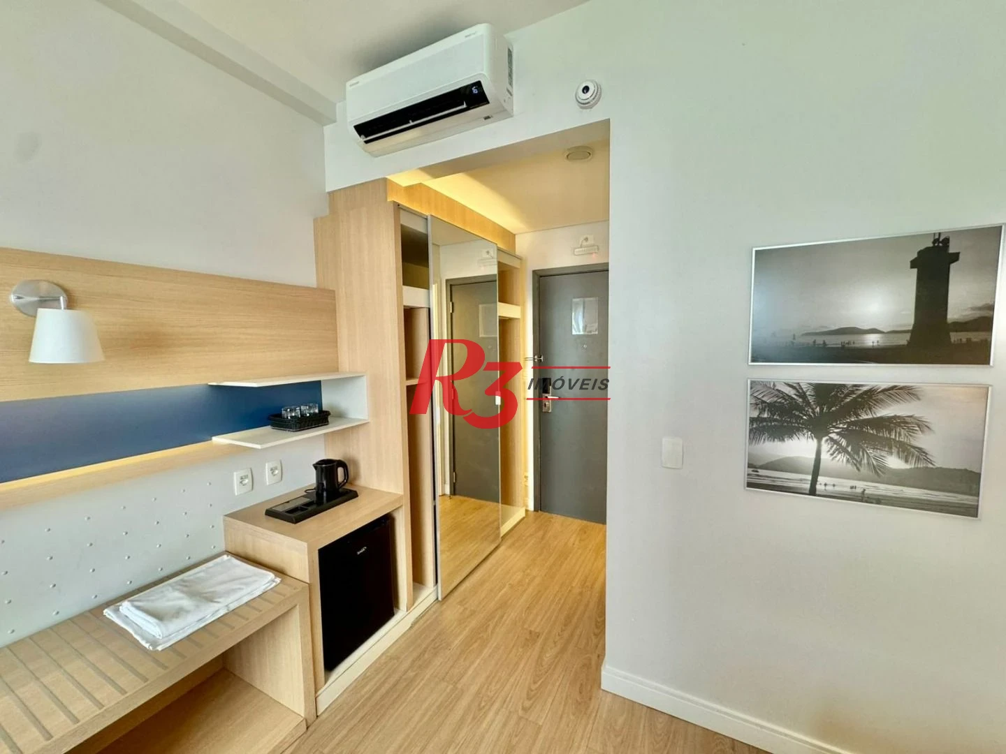 Apartamento com 1 dormitório à venda, 25 m² por R$ 390.000,00 - Gonzaga - Santos/SP