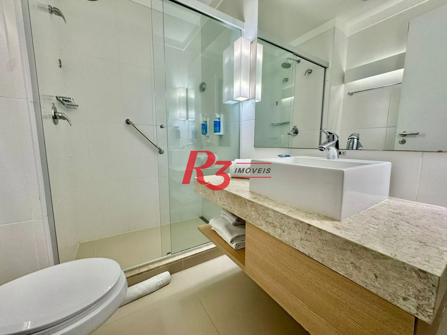 Apartamento com 1 dormitório à venda, 25 m² por R$ 390.000,00 - Gonzaga - Santos/SP
