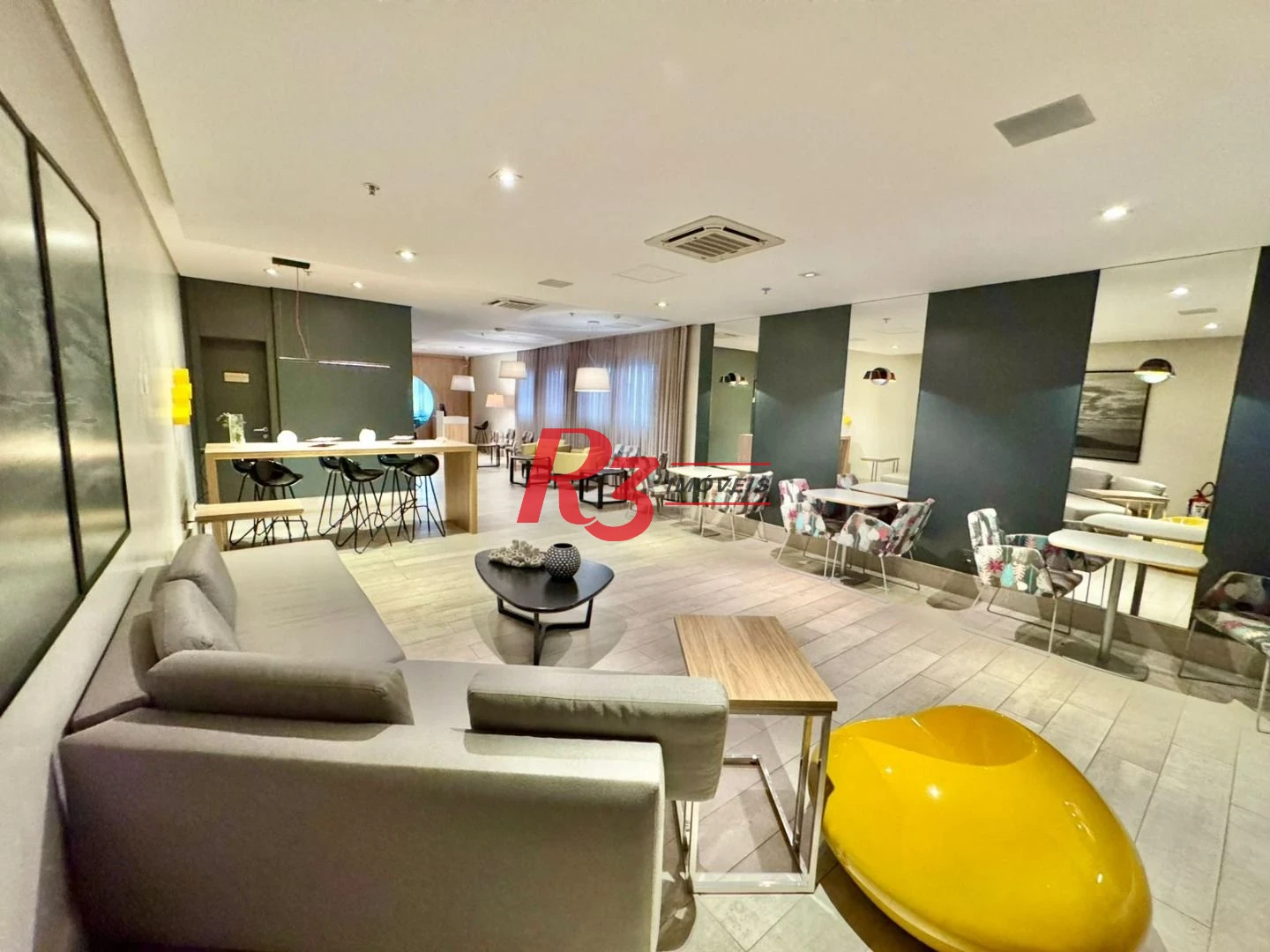 Apartamento com 1 dormitório à venda, 25 m² por R$ 390.000,00 - Gonzaga - Santos/SP