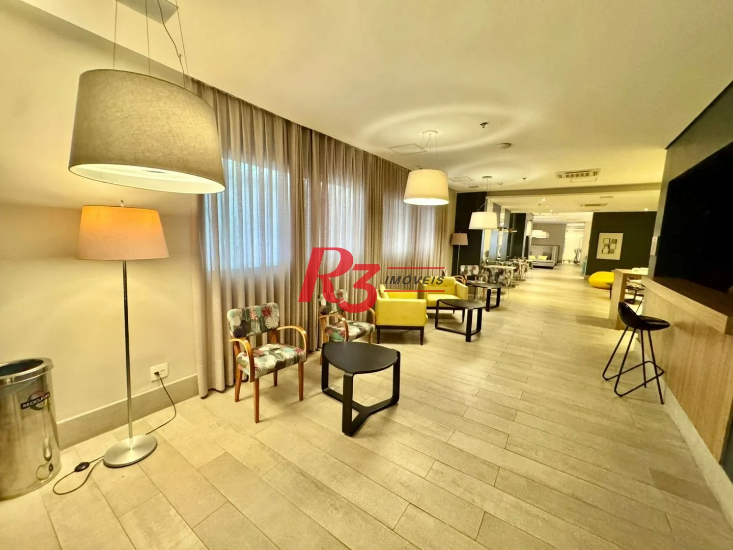 Apartamento com 1 dormitório à venda, 25 m² por R$ 390.000,00 - Gonzaga - Santos/SP