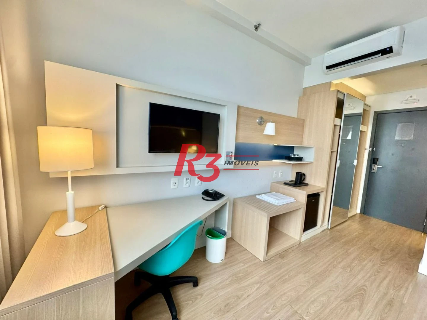 Apartamento com 1 dormitório à venda, 25 m² por R$ 390.000,00 - Gonzaga - Santos/SP
