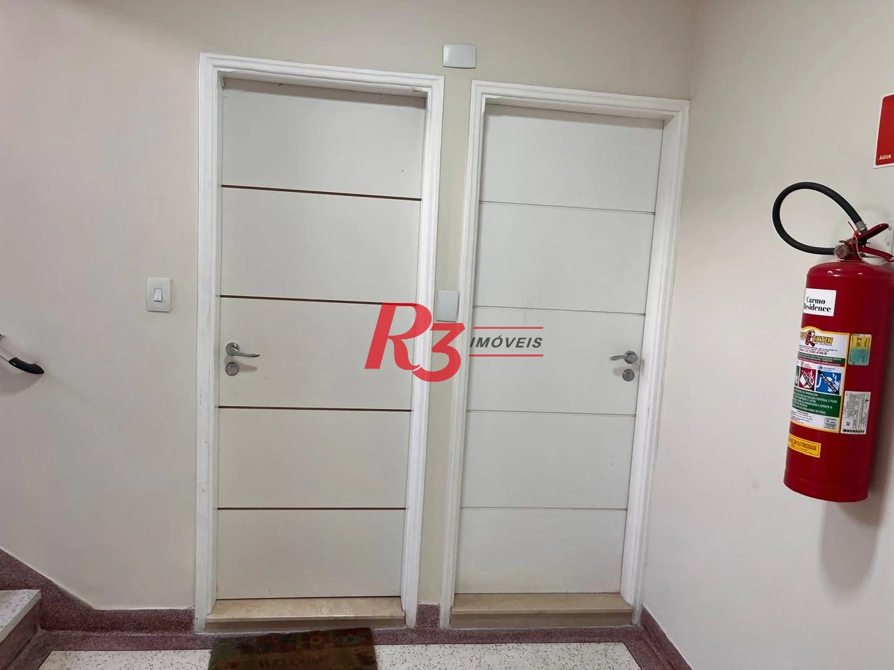 Cobertura com 5 dormitórios à venda, 336 m² por R$ 3.000.000,00 - Ponta da Praia - Santos/SP