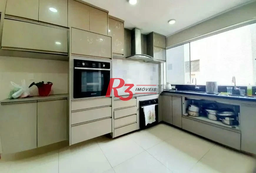 Cobertura com 5 dormitórios à venda, 336 m² por R$ 3.000.000,00 - Ponta da Praia - Santos/SP