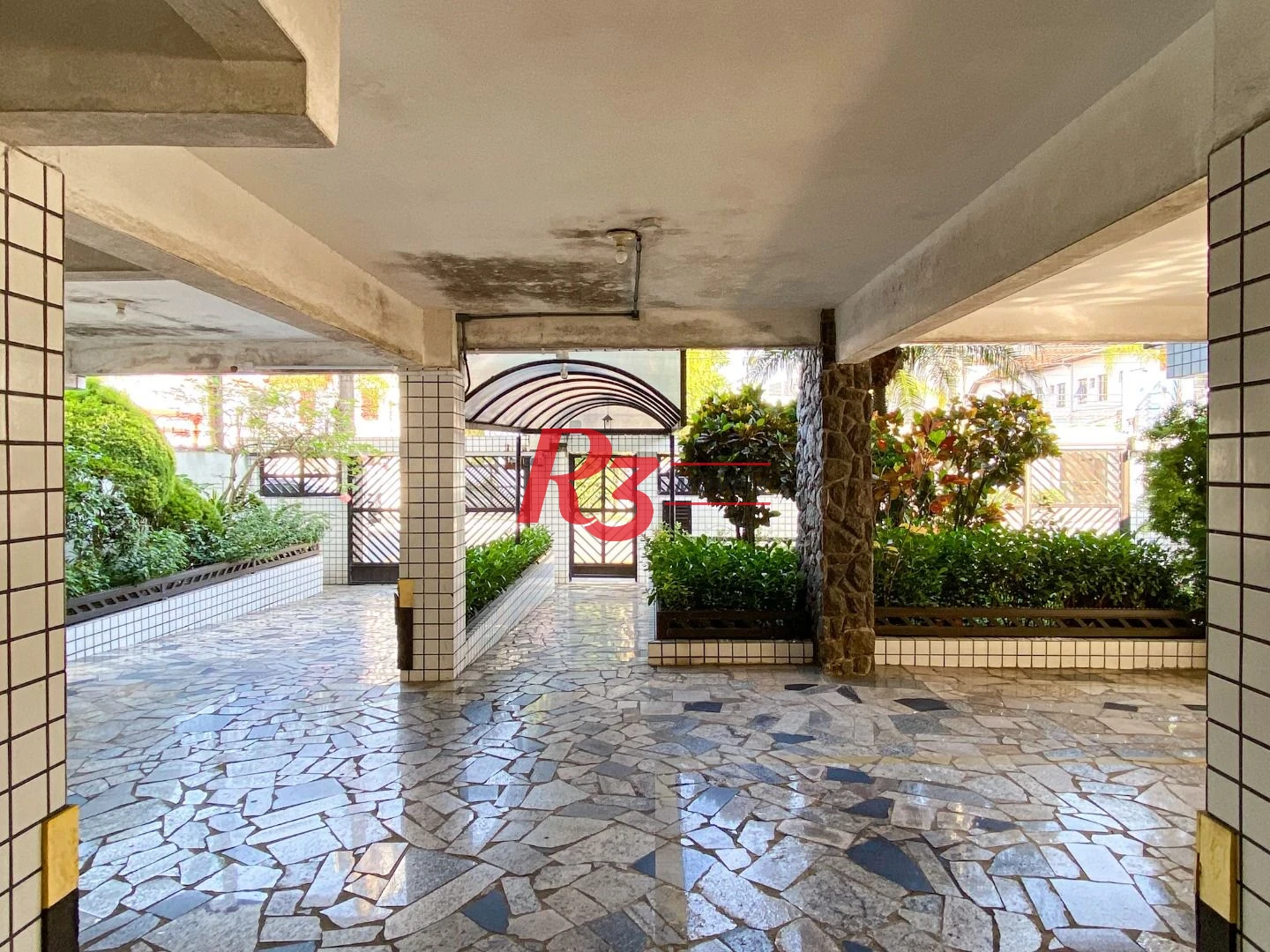 Apartamento à venda, 84 m² por R$ 405.000,00 - Encruzilhada - Santos/SP