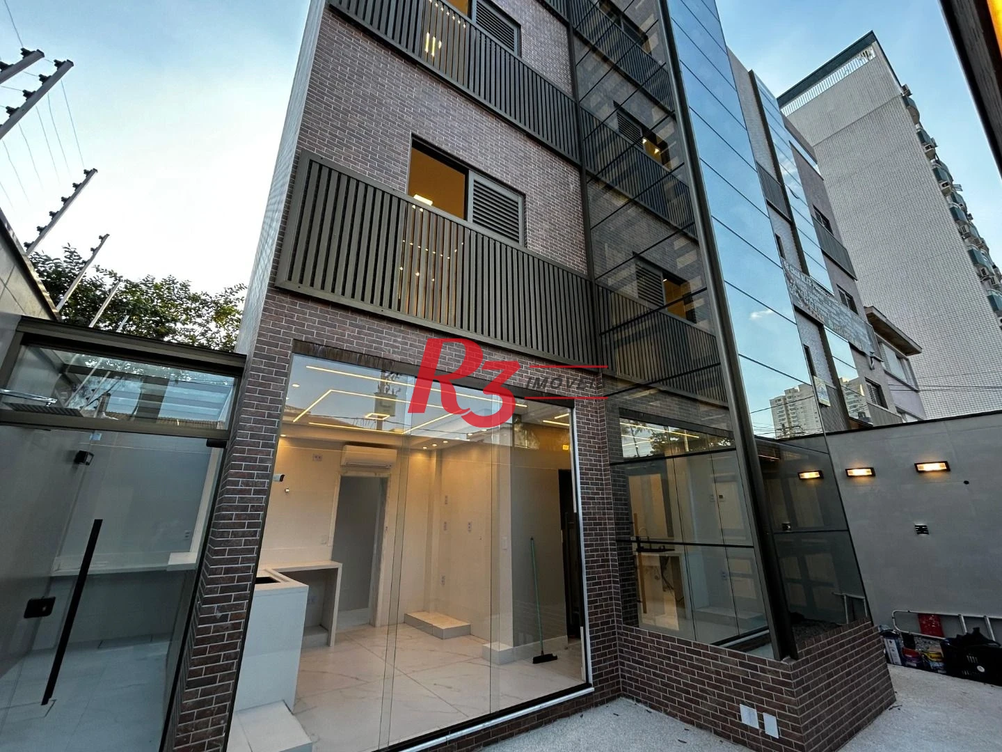 Casa, 250 m² - venda por R$ 4.000.000,00 ou aluguel por R$ 20.430,00/mês - Campo Grande - Santos/SP