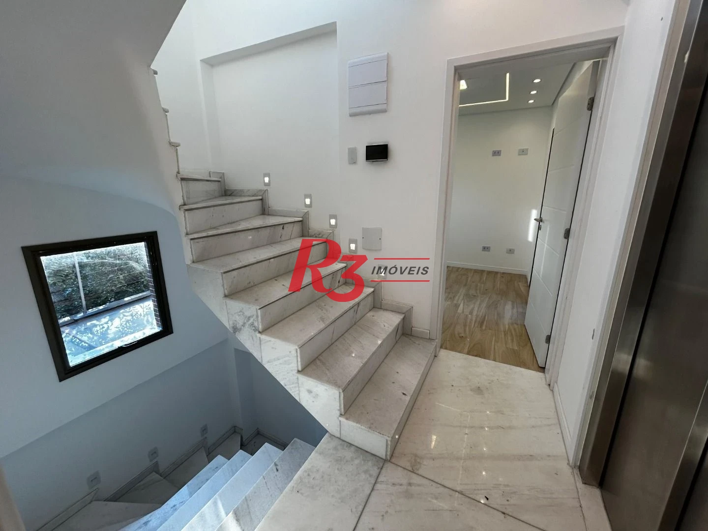 Casa, 250 m² - venda por R$ 4.000.000,00 ou aluguel por R$ 20.430,00/mês - Campo Grande - Santos/SP