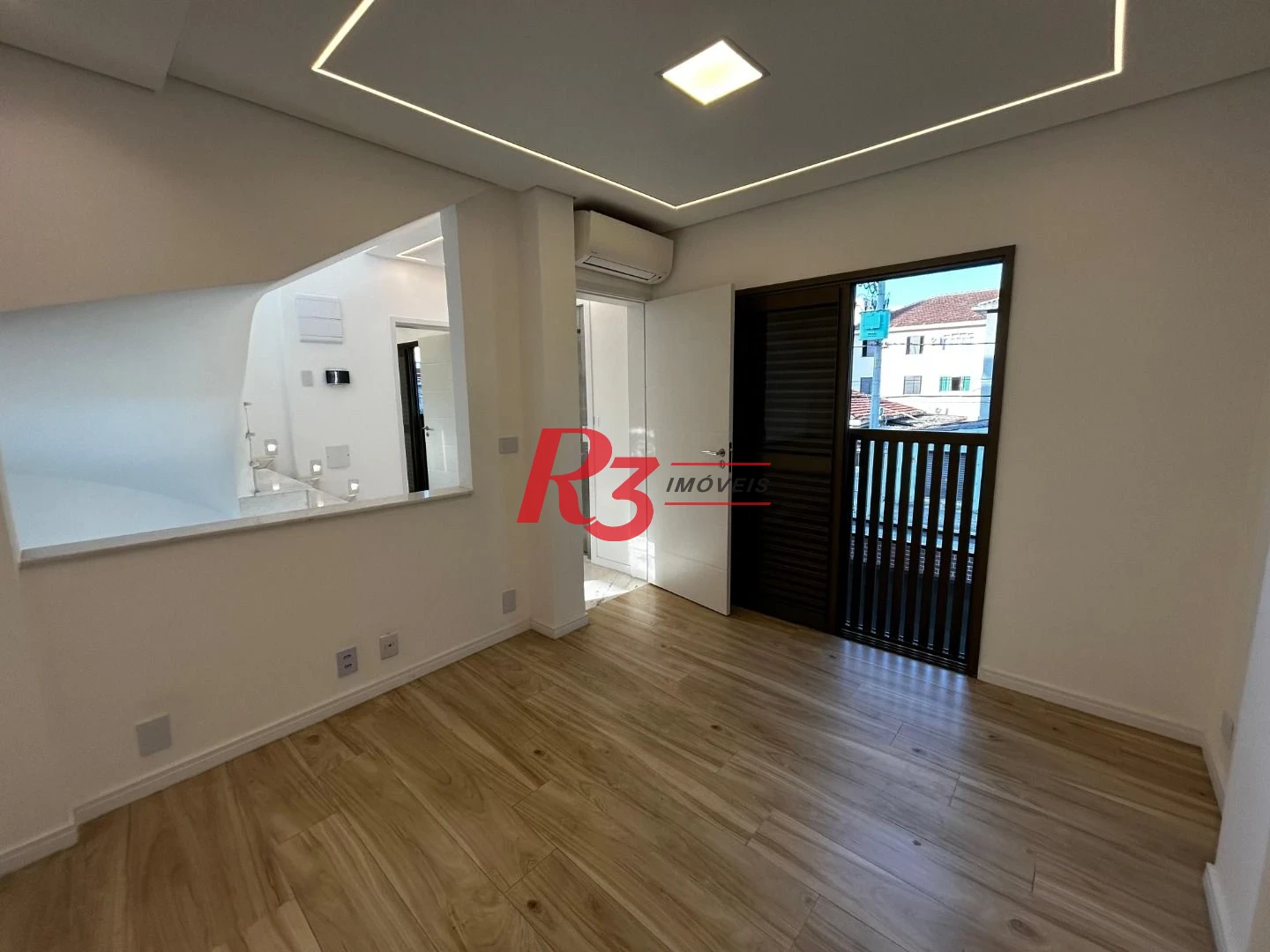 Casa, 250 m² - venda por R$ 4.000.000,00 ou aluguel por R$ 20.430,00/mês - Campo Grande - Santos/SP