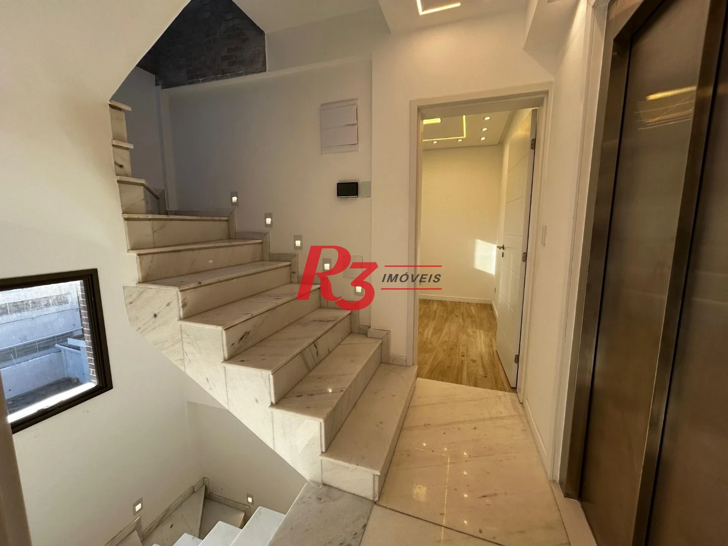 Casa, 250 m² - venda por R$ 4.000.000,00 ou aluguel por R$ 20.430,00/mês - Campo Grande - Santos/SP