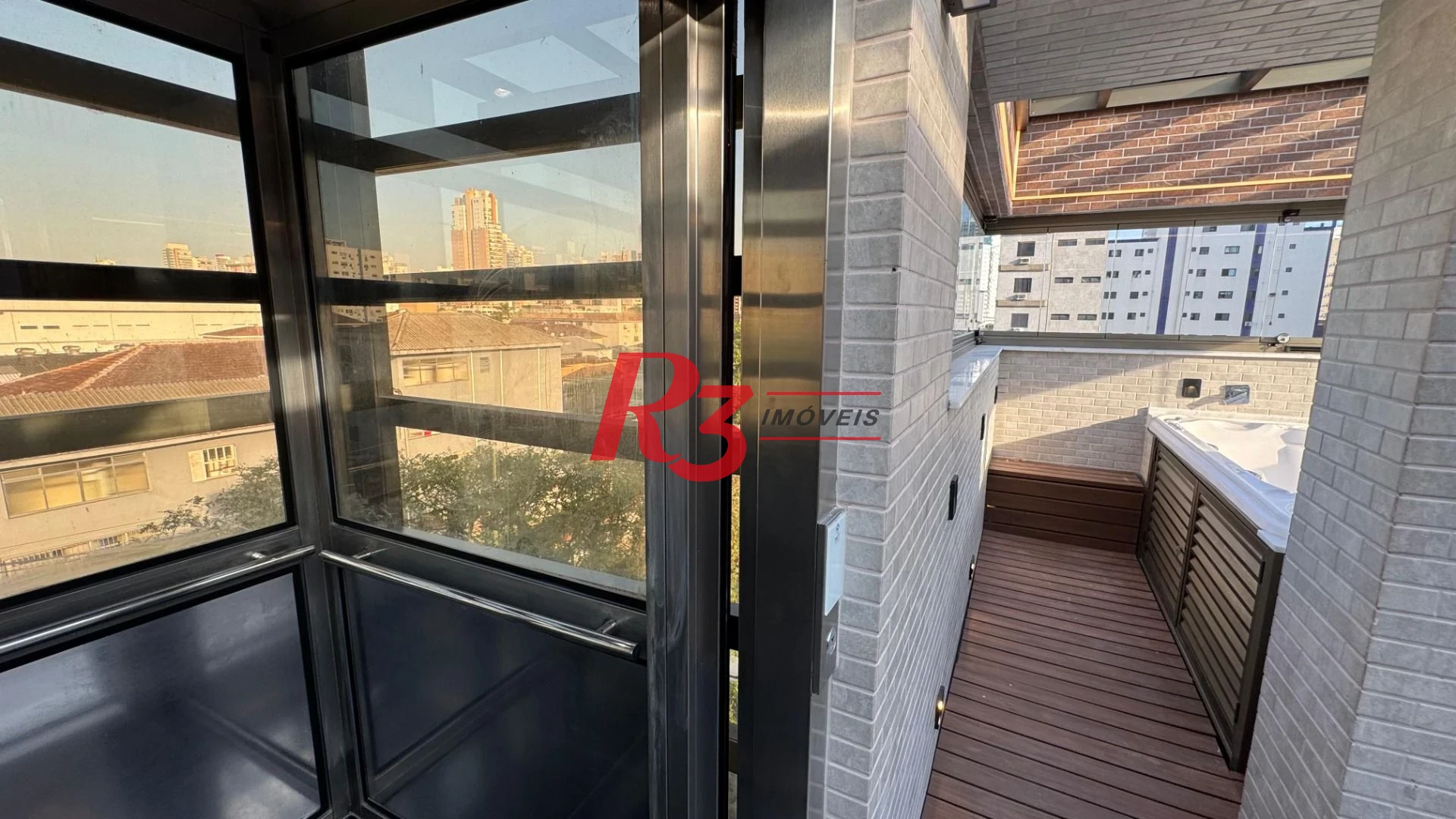 Casa, 250 m² - venda por R$ 4.000.000,00 ou aluguel por R$ 20.430,00/mês - Campo Grande - Santos/SP