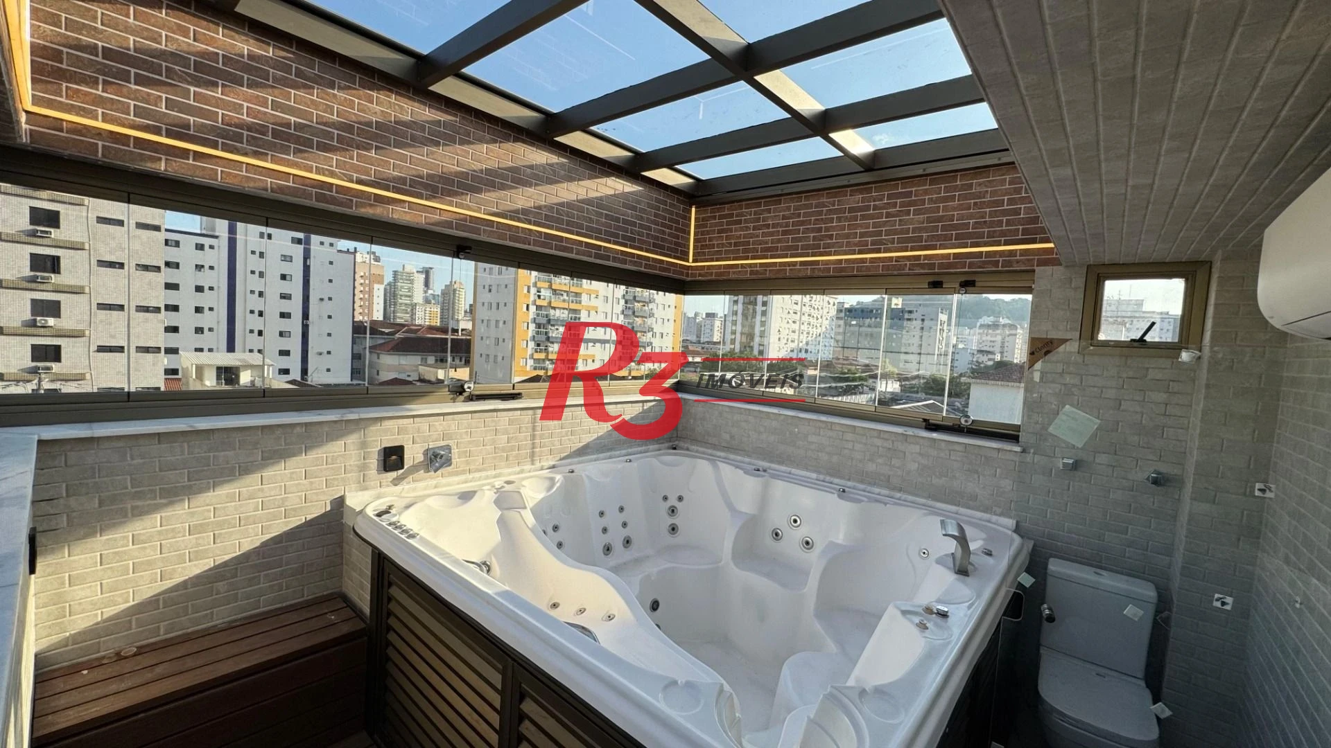 Casa, 250 m² - venda por R$ 4.000.000,00 ou aluguel por R$ 20.430,00/mês - Campo Grande - Santos/SP