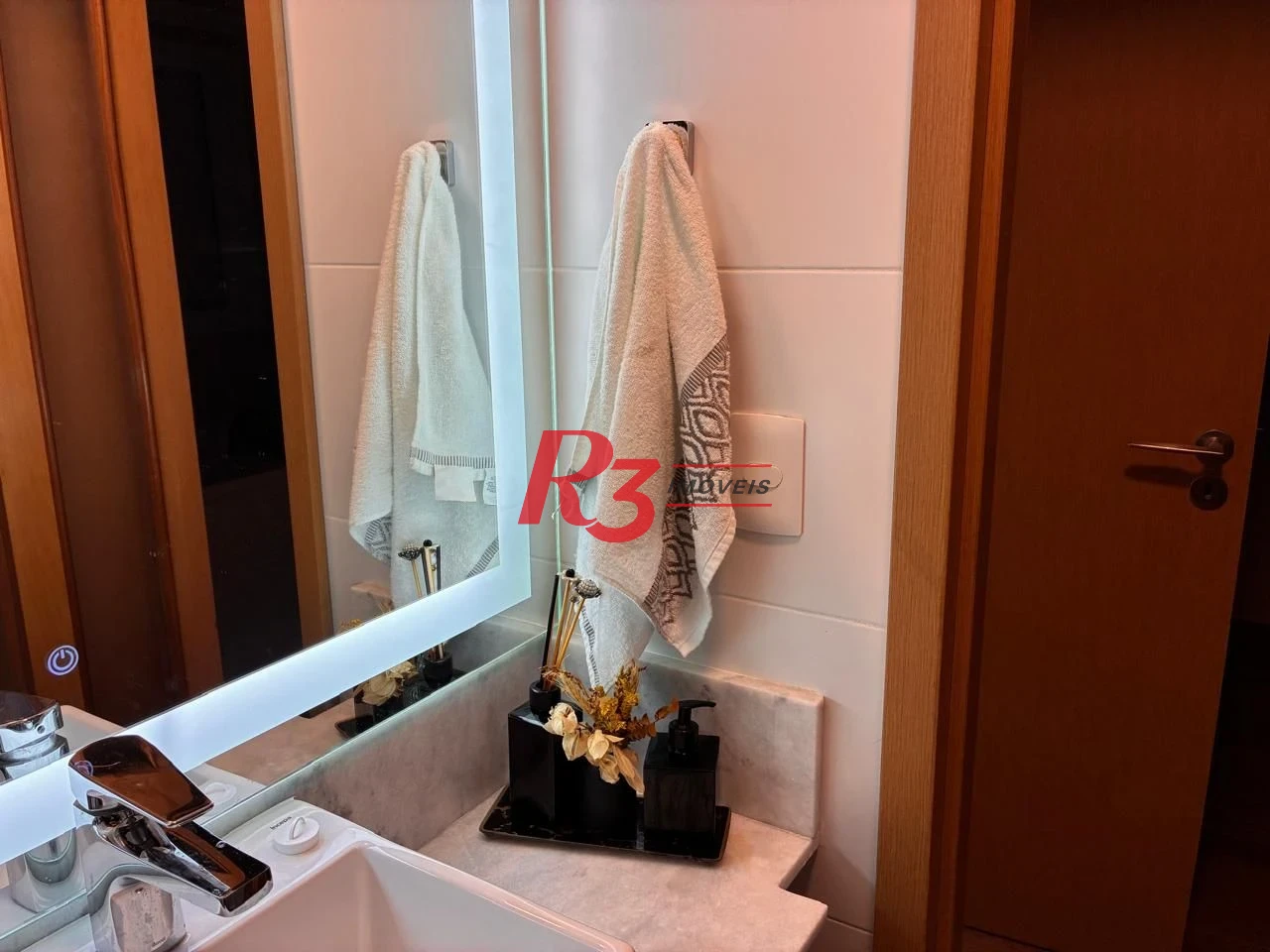 Apartamento à venda, 101 m² por R$ 2.006.000,00 - Gonzaga - Santos/SP