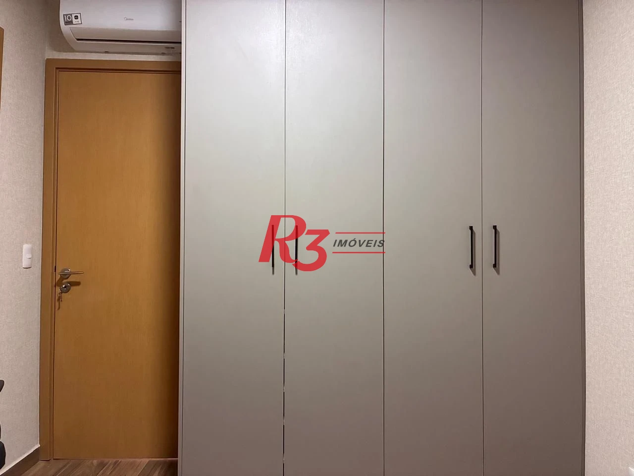 Apartamento à venda, 101 m² por R$ 2.006.000,00 - Gonzaga - Santos/SP