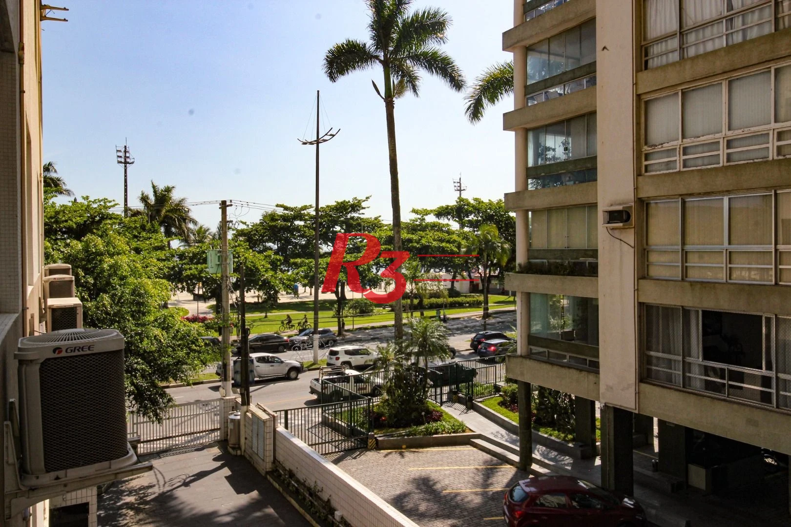 Apartamento com 2 dormitórios à venda, 80 m² por R$ 850.000,00 - Boqueirão - Santos/SP