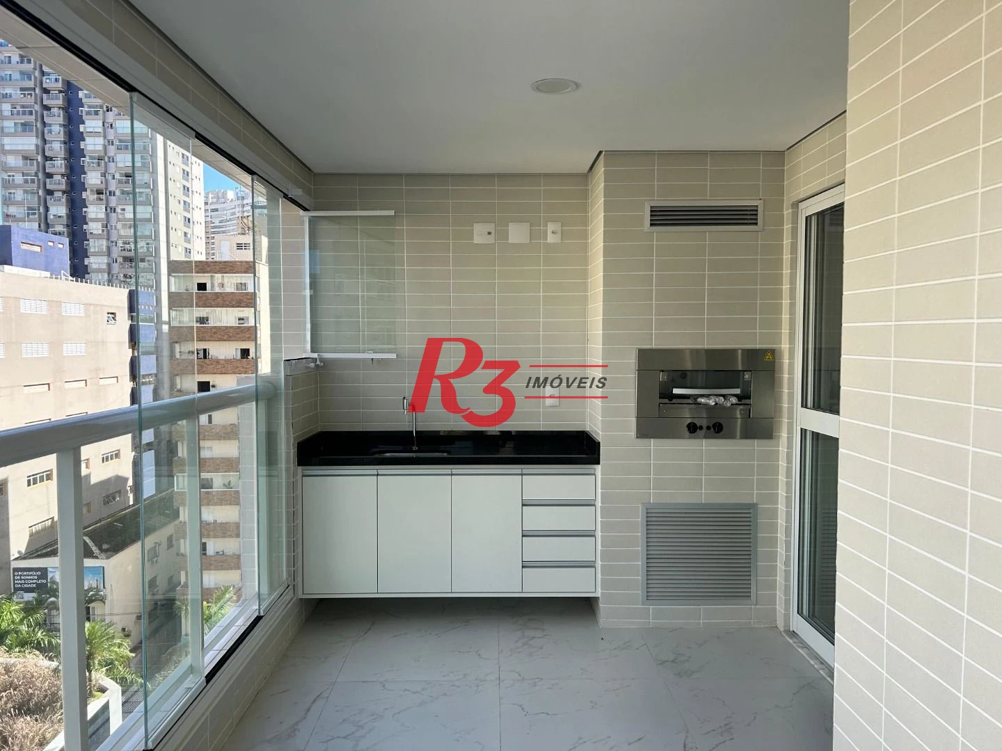Apartamento para alugar, 87 m² por R$ 7.500,00/mês - Gonzaga - Santos/SP
