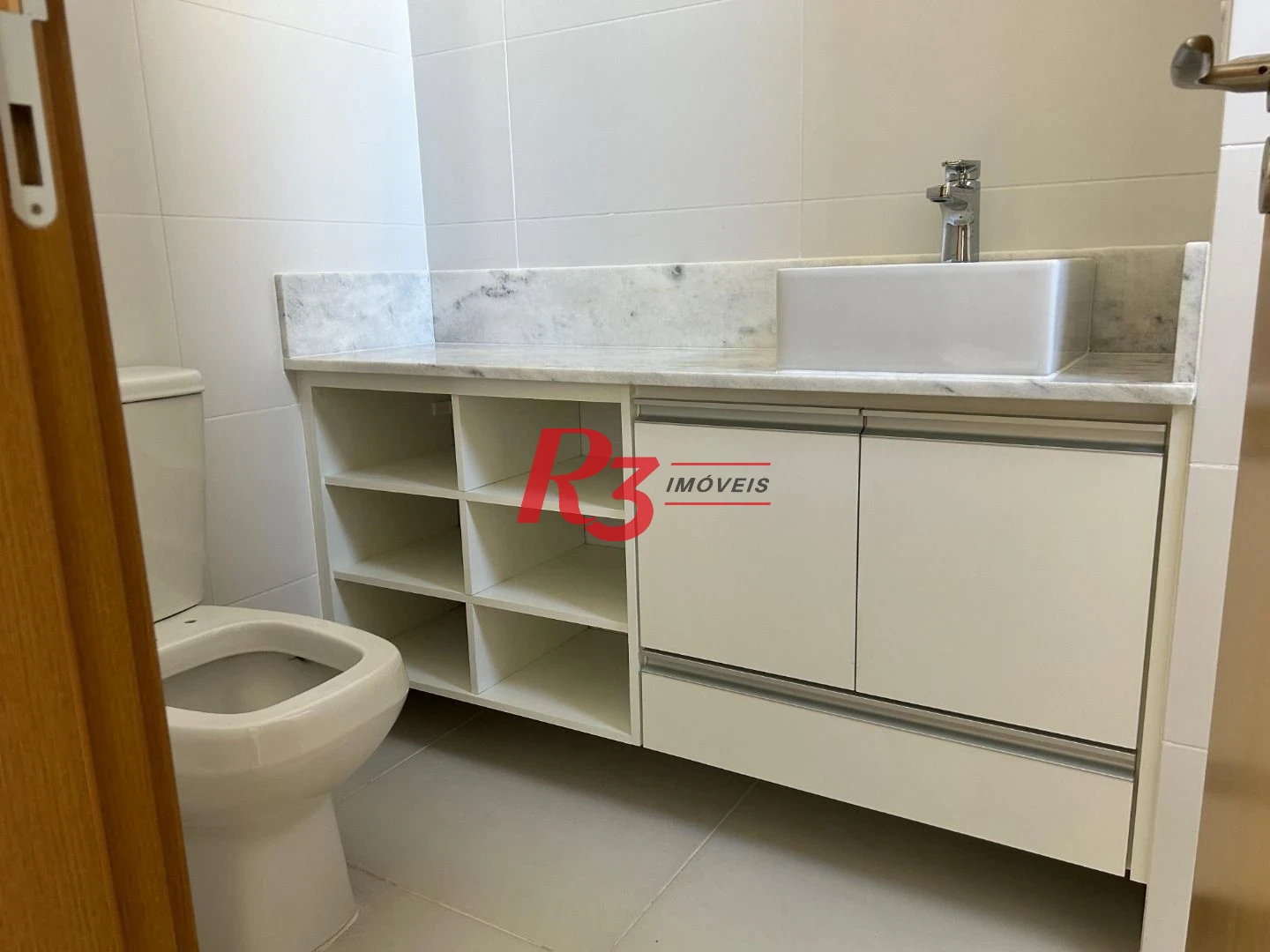 Apartamento para alugar, 87 m² por R$ 7.500,00/mês - Gonzaga - Santos/SP