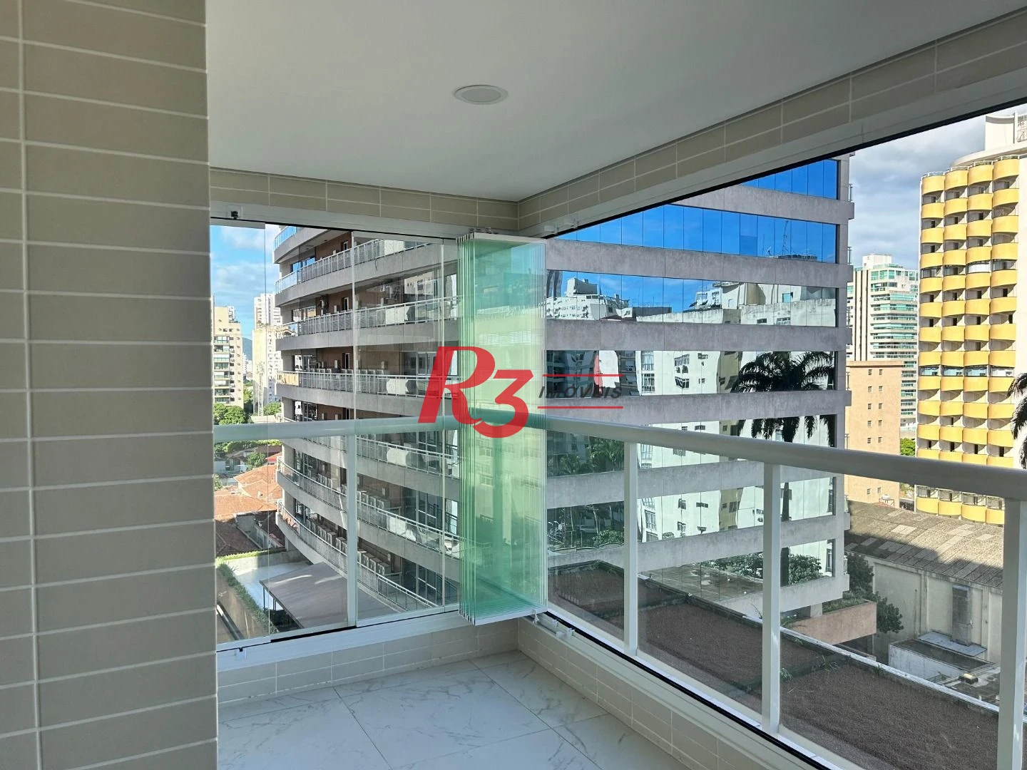 Apartamento para alugar, 87 m² por R$ 7.500,00/mês - Gonzaga - Santos/SP