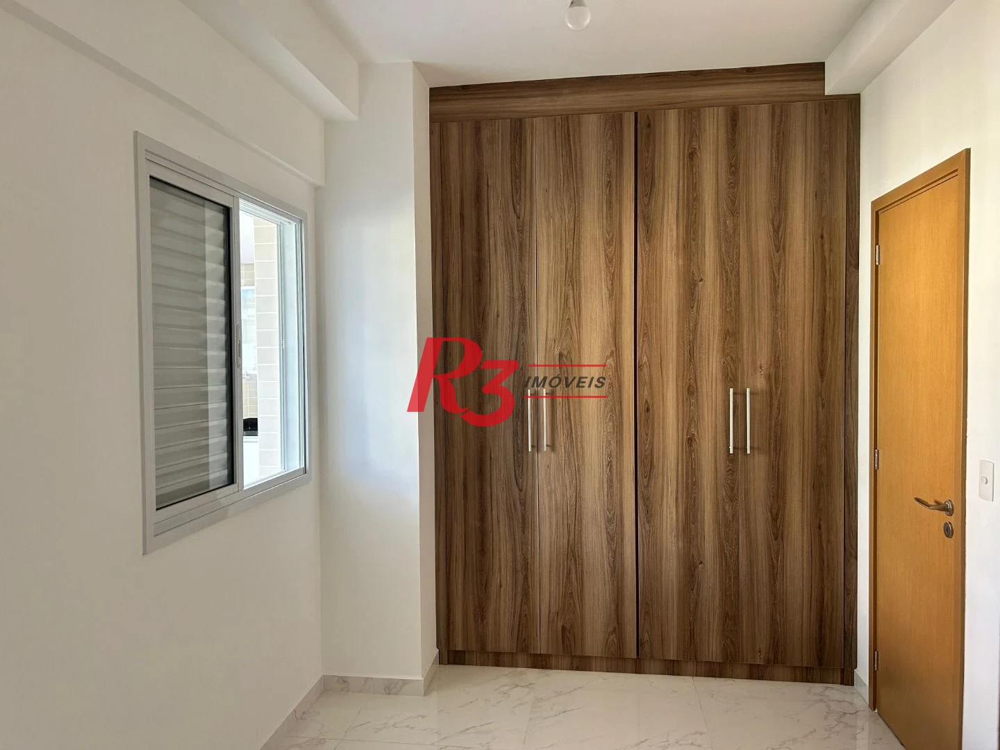 Apartamento para alugar, 87 m² por R$ 7.500,00/mês - Gonzaga - Santos/SP