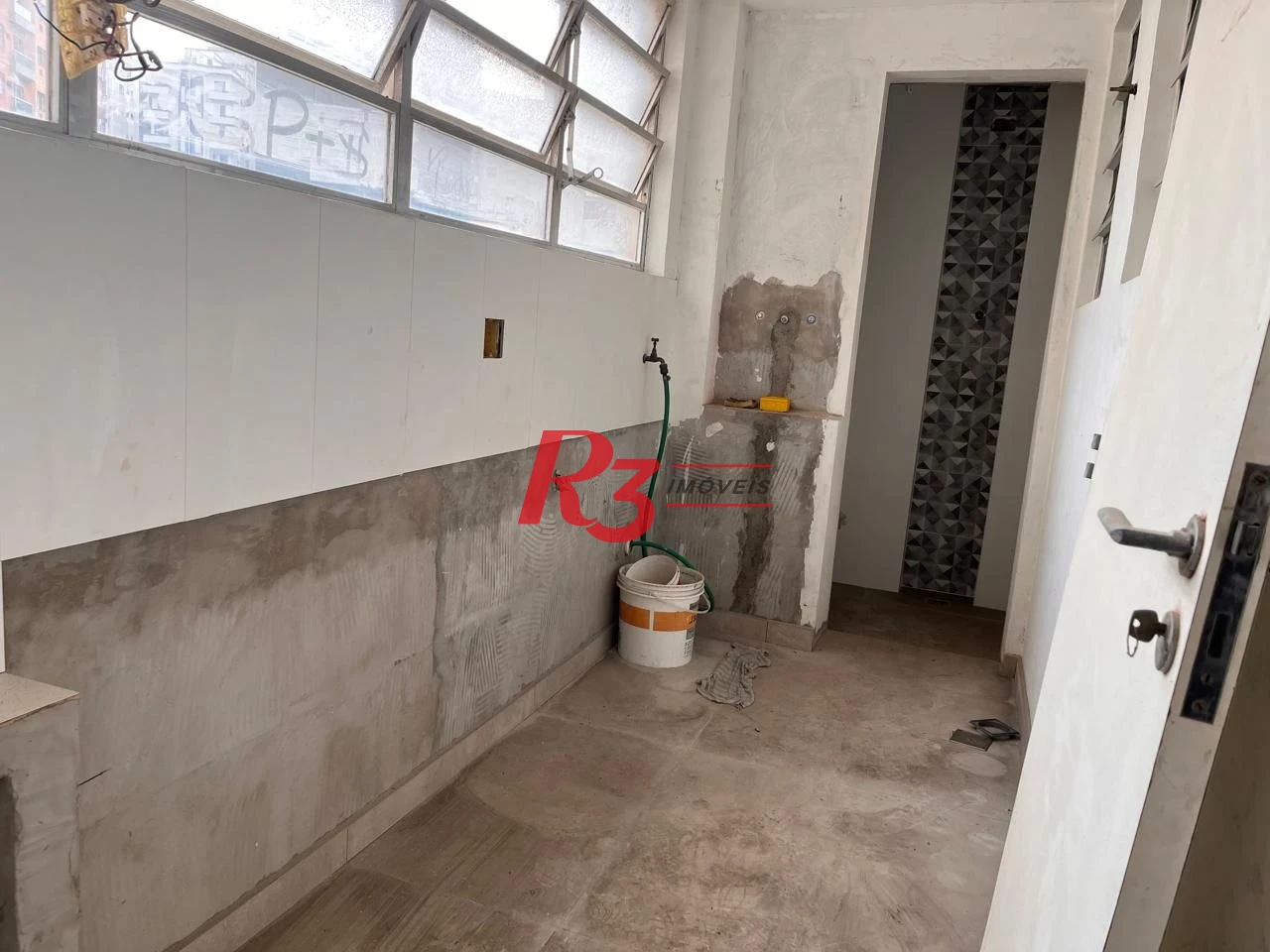 Apartamento com 3 dormitórios à venda, 125 m² por R$ 900.000,00 - José Menino - Santos/SP