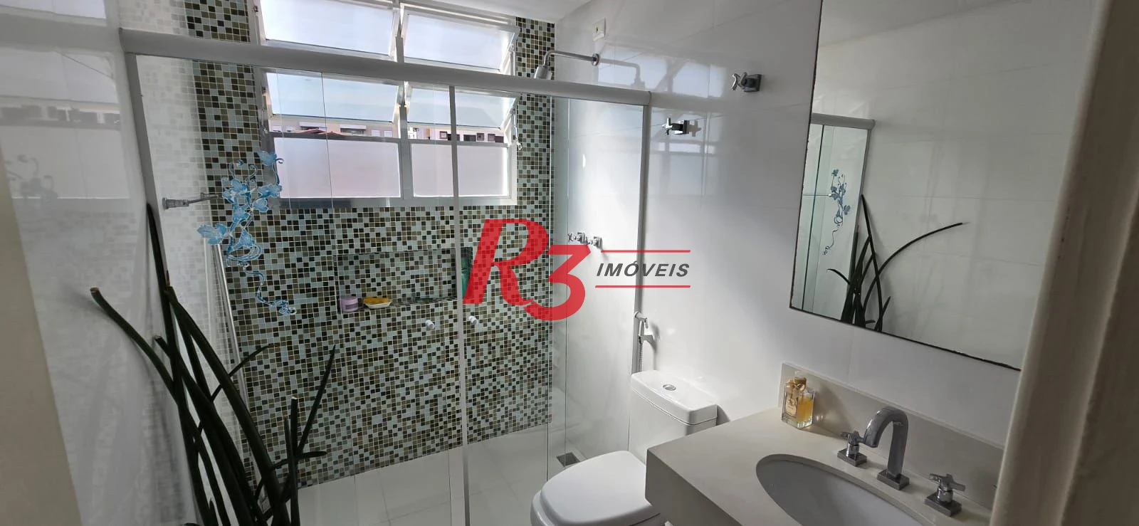 Apartamento com 3 dormitórios à venda, 137 m² por R$ 930.000,00 - José Menino - Santos/SP