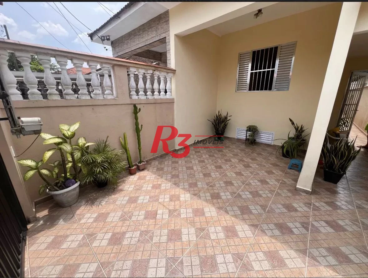 Casa com 2 dormitórios à venda, 115 m² por R$ 420.000,00 - Vila São Jorge - São Vicente/SP