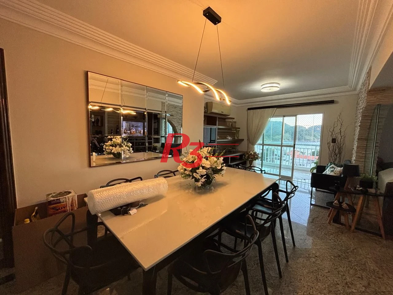 Apartamento com 4 dormitórios à venda, 240 m² por R$ 2.200.000,00 - Ponta da Praia - Santos/SP