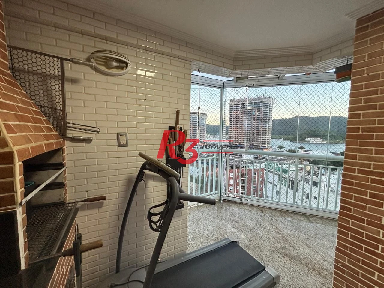 Apartamento com 4 dormitórios à venda, 240 m² por R$ 2.200.000,00 - Ponta da Praia - Santos/SP