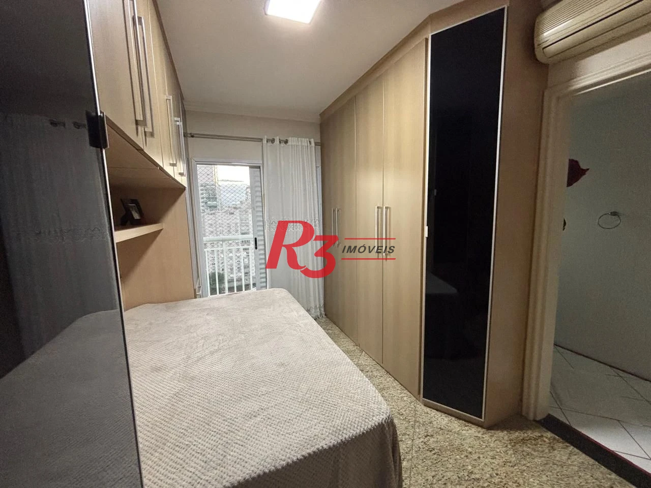 Apartamento com 4 dormitórios à venda, 240 m² por R$ 2.200.000,00 - Ponta da Praia - Santos/SP