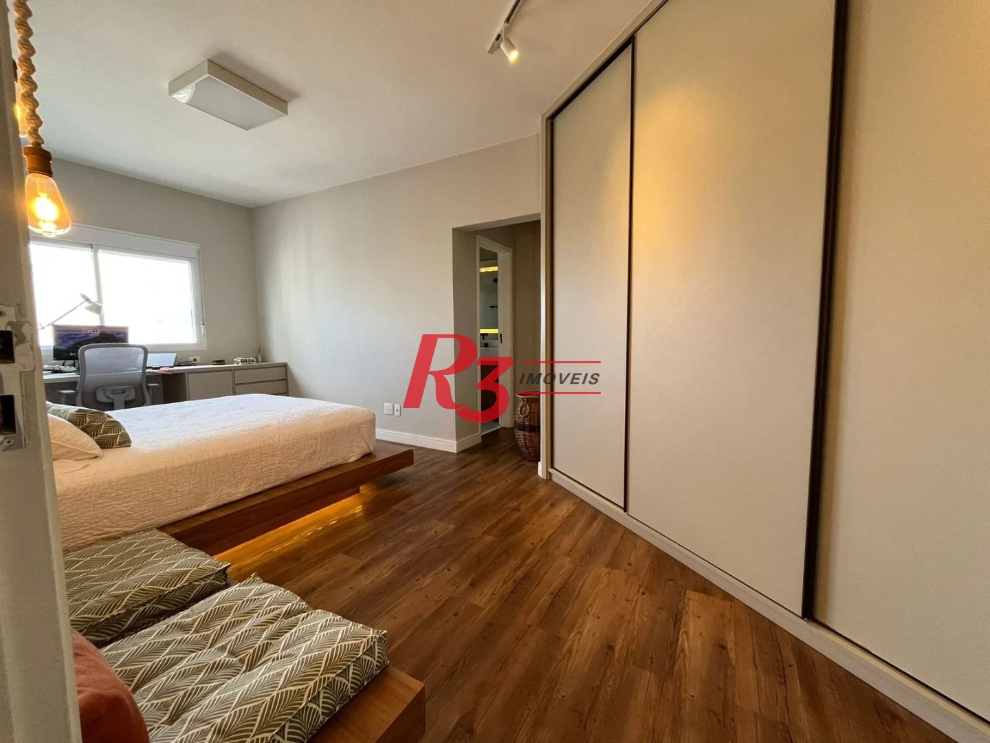 Apartamento com 3 dormitórios à venda, 147 m² por R$ 1.550.000,00 - Ponta da Praia - Santos/SP