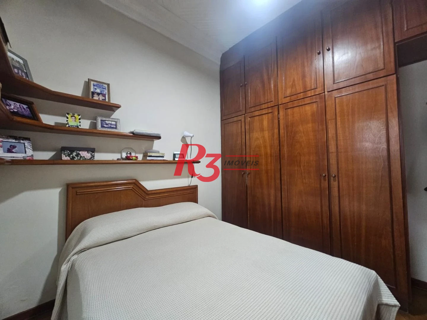 Casa com 2 dormitórios à venda, 475 m² por R$ 2.200.000,00 - Gonzaga - Santos/SP