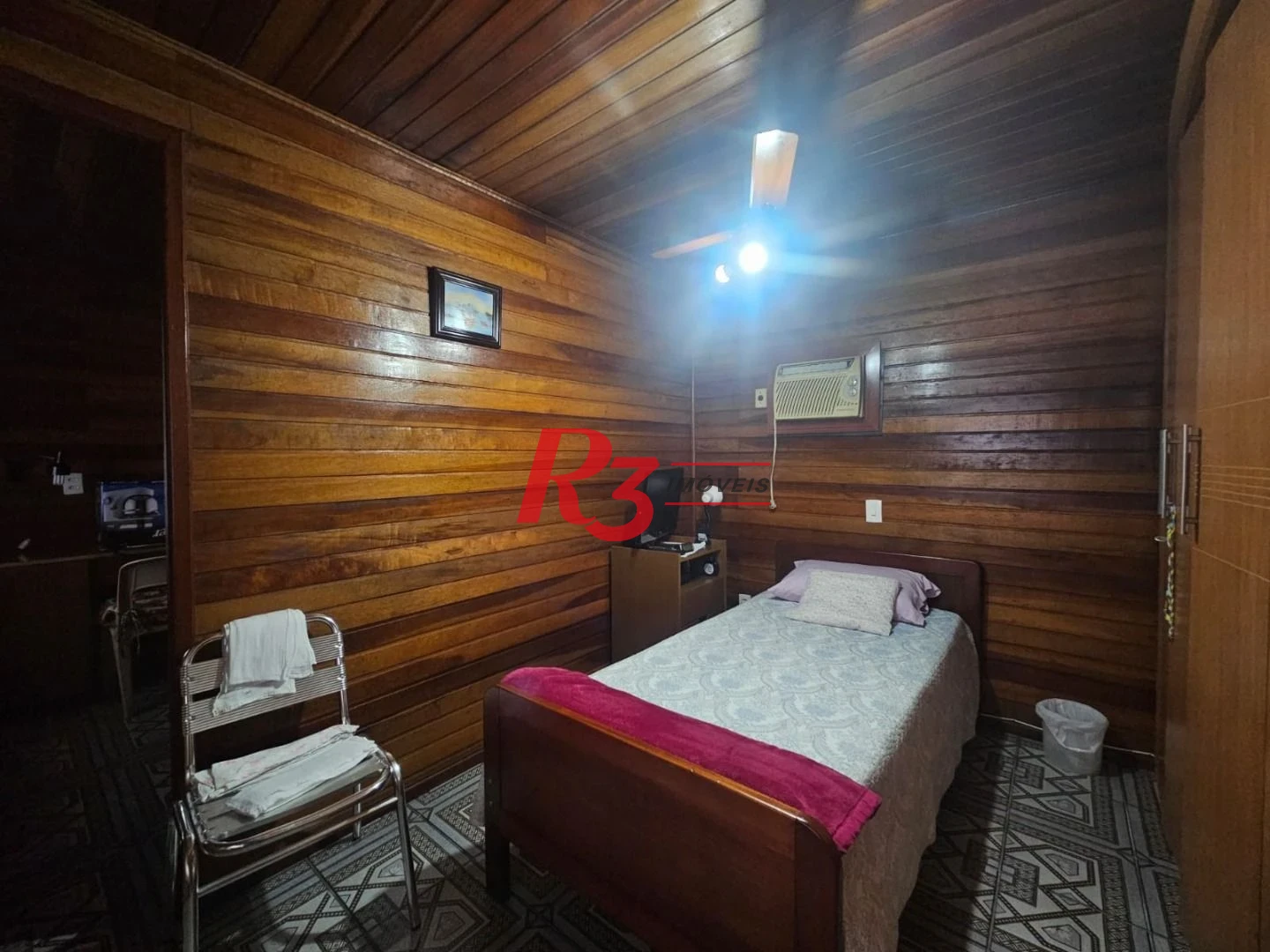 Casa com 2 dormitórios à venda, 475 m² por R$ 2.200.000,00 - Gonzaga - Santos/SP
