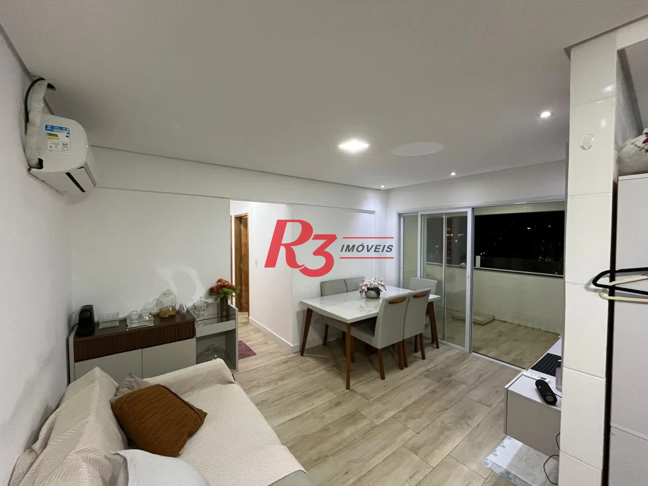 Apartamento à venda, 52 m² por R$ 595.000,00 - Macuco - Santos/SP