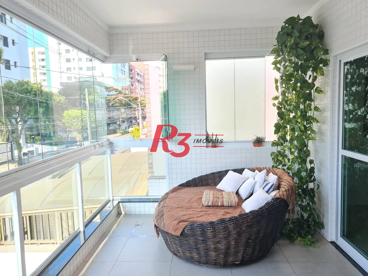 Casa com 3 dormitórios à venda, 146 m² por R$ 1.080.000,00 - Embaré - Santos/SP