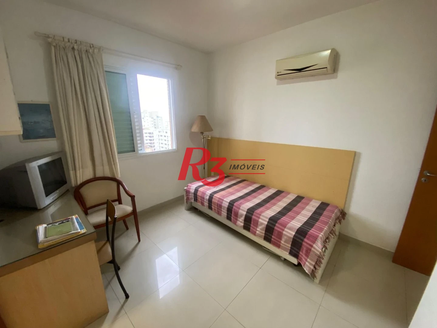 Apartamento com 3 dormitórios à venda, 138 m² por R$ 2.100.000,00 - Embaré - Santos/SP
