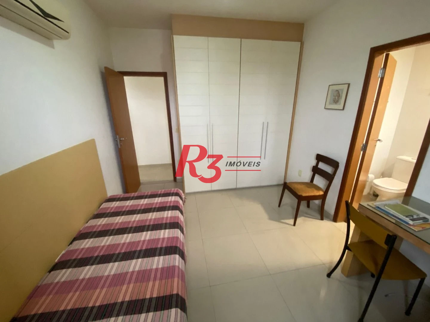 Apartamento com 3 dormitórios à venda, 138 m² por R$ 2.100.000,00 - Embaré - Santos/SP