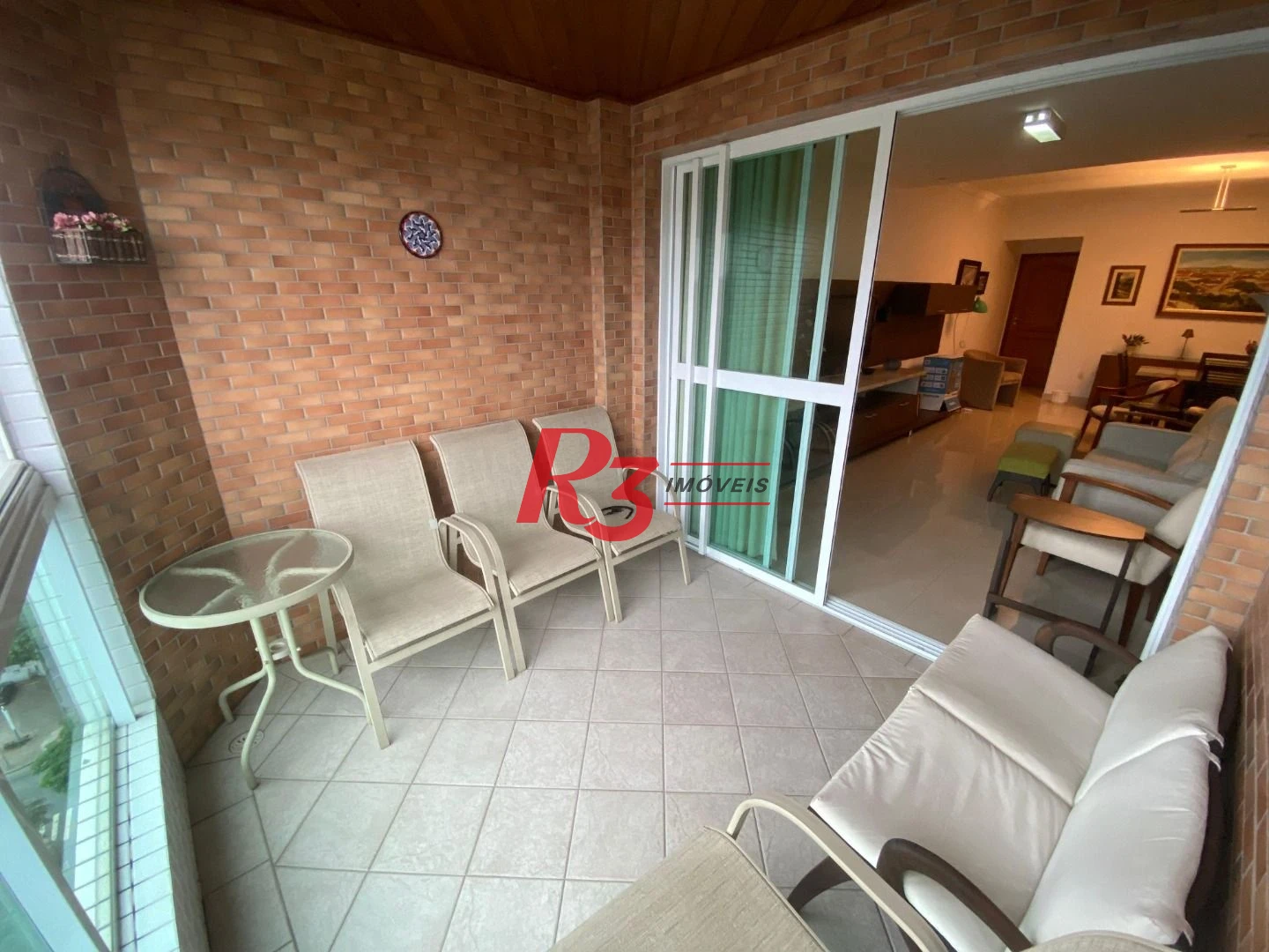 Apartamento com 3 dormitórios à venda, 138 m² por R$ 2.100.000,00 - Embaré - Santos/SP