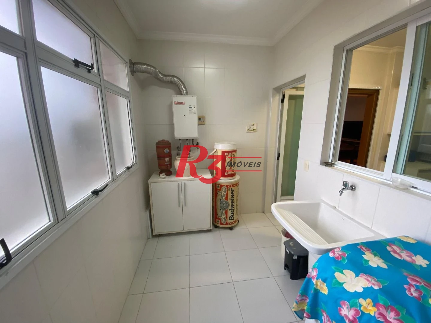 Apartamento com 3 dormitórios à venda, 138 m² por R$ 2.100.000,00 - Embaré - Santos/SP