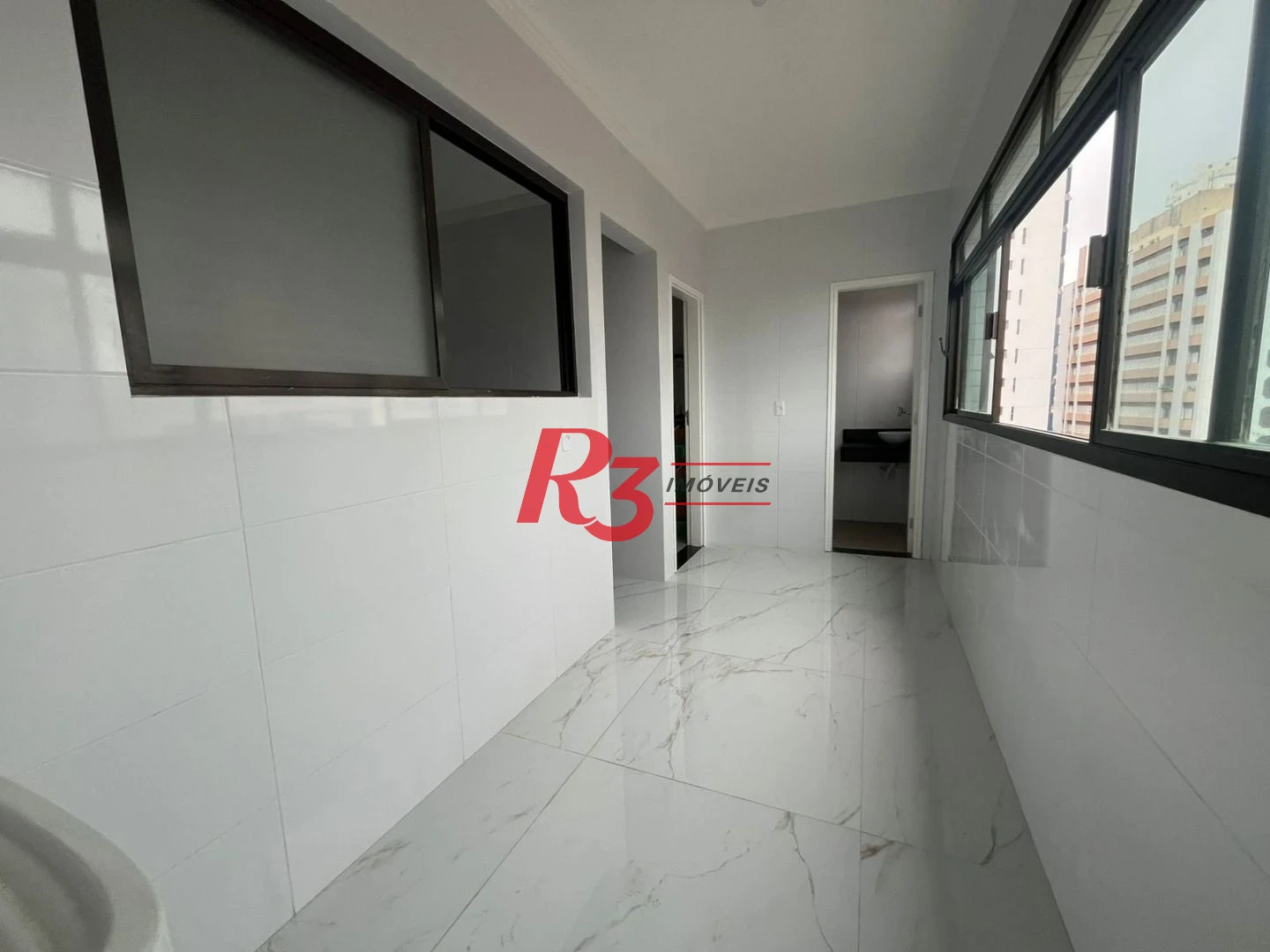 Apartamento com 3 dormitórios à venda, 162 m² por R$ 1.500.000,00 - Boqueirão - Santos/SP