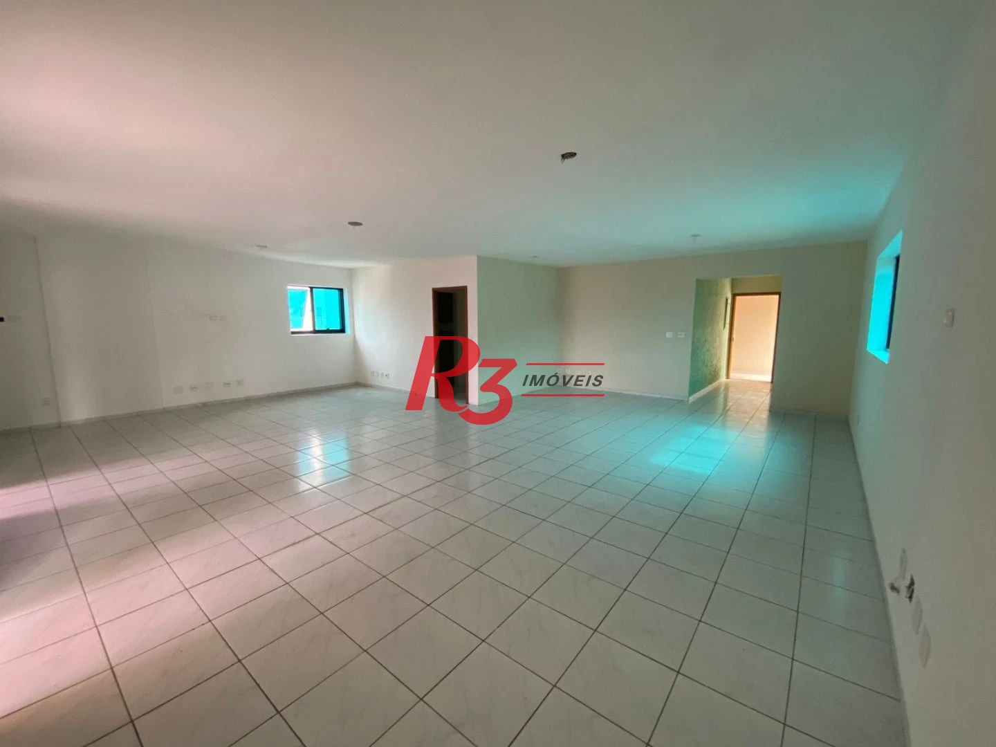 Sala para alugar, 90 m² por R$ 5.000,00/mês - Gonzaga - Santos/SP