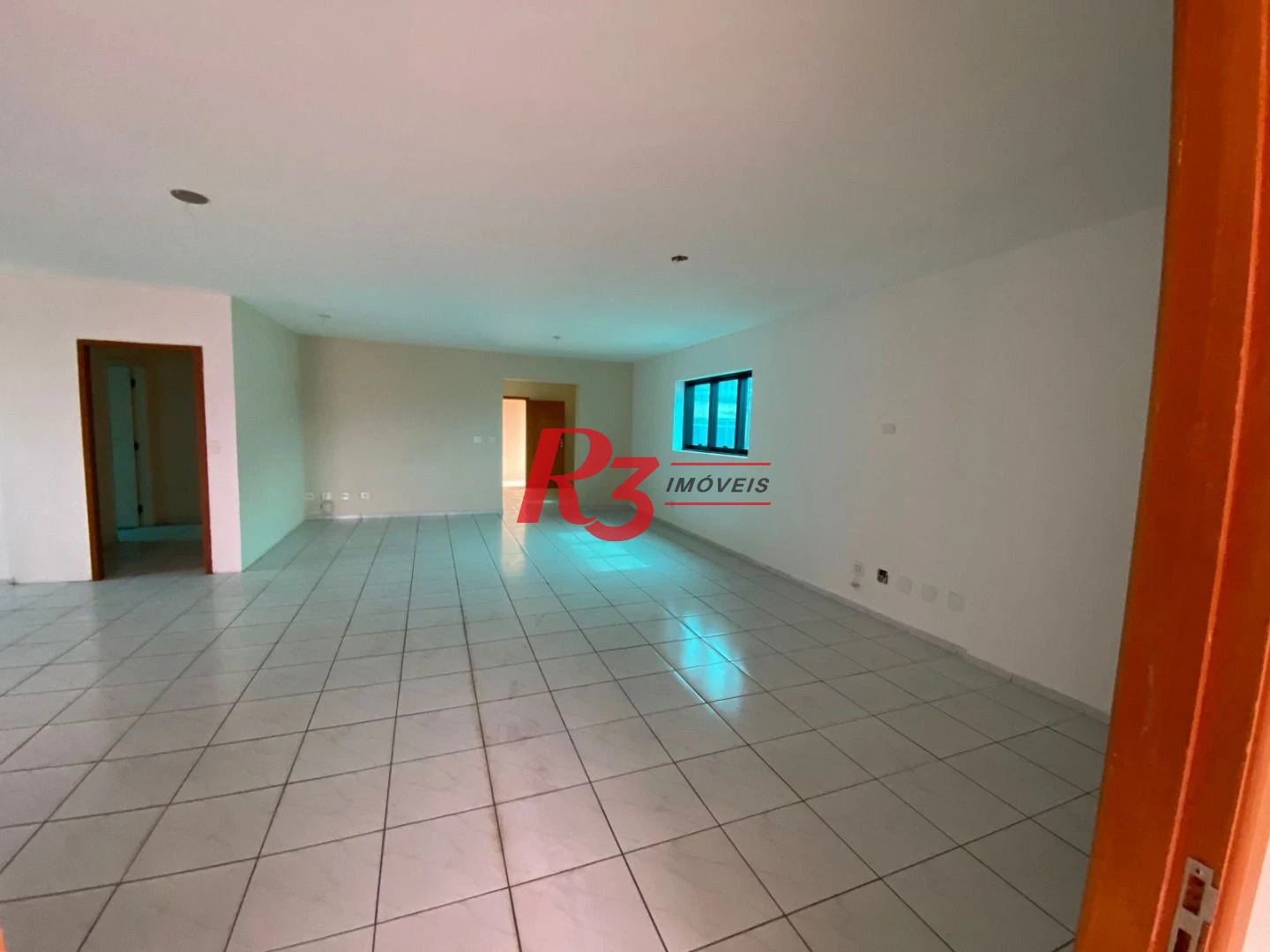 Sala para alugar, 90 m² por R$ 5.000,00/mês - Gonzaga - Santos/SP