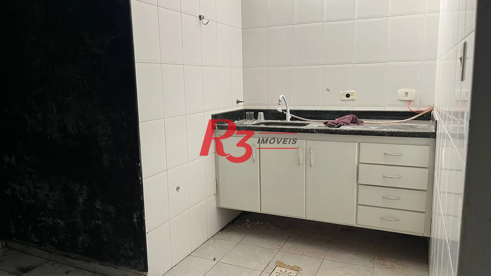 Loja para alugar, 700 m² por R$ 19.990,02/mês - Encruzilhada - Santos/SP